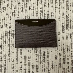 Skagen Gray Card Holder